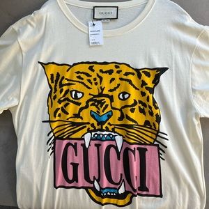 Gucci T-shirt with tags